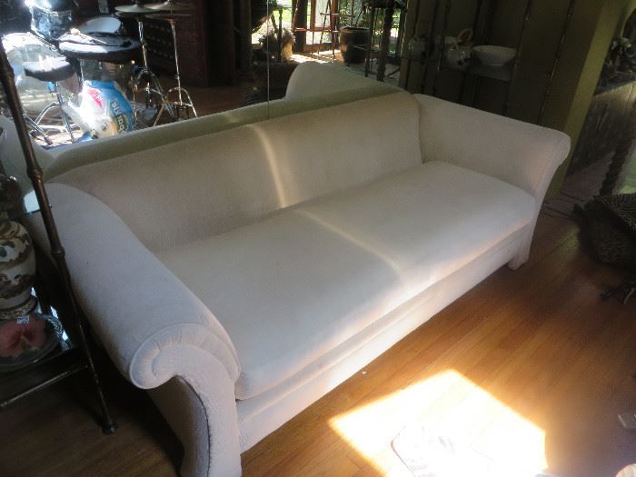 White Henerdon Retro sofa