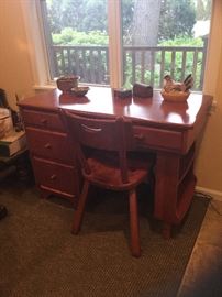 Cushman Colonial desk and chair