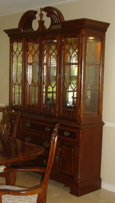 China cabinet - Universal Furniture Co.