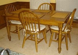 Kitchen table & chairs