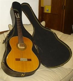 Sonata classical acoustic guitar