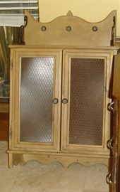Acorn cabinet