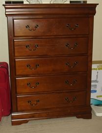 Chest of drawers