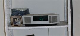 Bose Wave radio/CD player.  Works great!