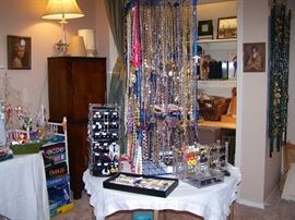 Jewelry & Christmas!