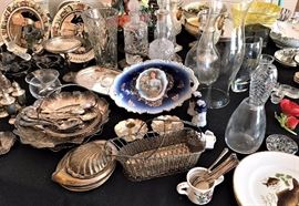 Victorian painted china bowl and salt & pepper shakers, silver plate woven wine basket and other pieces