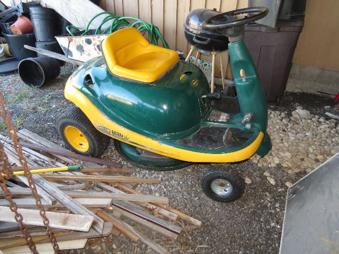 Wow Cute little Yard Bug riding mower runs like a top with new battery.