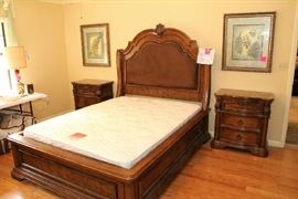 Queen Bedroom Set