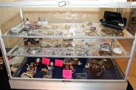 Oriental Figurines, Jewelry