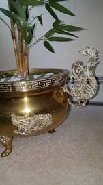 Asian theme planter