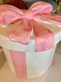 Ceramic gift box