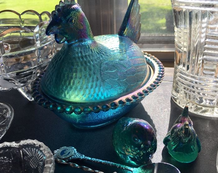 Fenton glass bird and small glass hen, plus carnival glass hen on nest dish, 