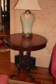 Round, Pedestal, Side Table with Lamp