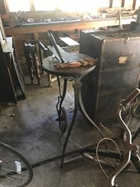 ANTIQUE TABLE SAW