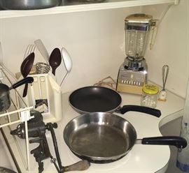 SEVERAL POTS & PANS + OSTER BLENDER