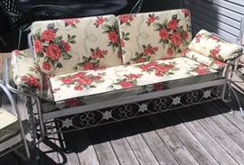 FULLY FUNCTIONAL 1950's GLIDER SET WITH CUSHIONS