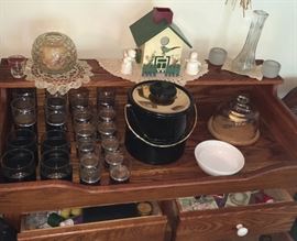 MORE VINTAGE DECOR & BARWARE