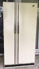 CLEAN WORKING WHIRLPOOL REFRIGERATOR