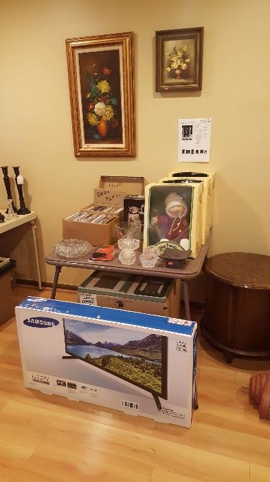 New Samsung 32" LED TV and 1983 Cabbage Patch Dolls.