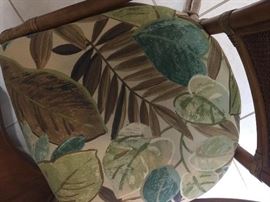 Pattern on dining room set