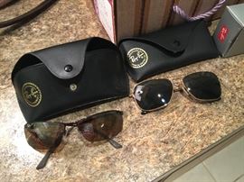 2 pairs of Ray Ban sun glasses