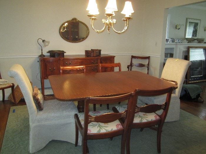 Vintage Mahogany Dining Room Table 6 Chairs, 2 Cloth Chairs