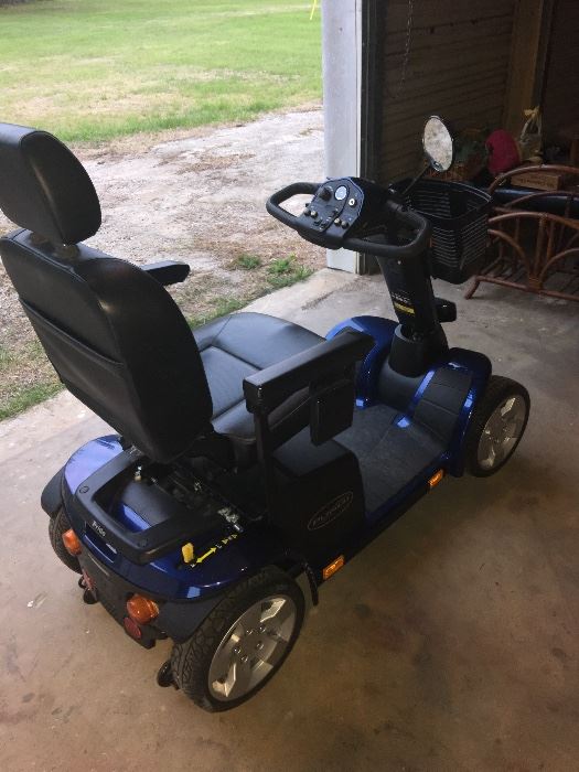 Nice motorized scooter