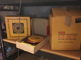 VINTAGE COOL MOVIE PROJECTOR, COLLECTION OR CHILDRENS RECORDS, KODAK CAROUSEL, PROJECTION SCREENS !