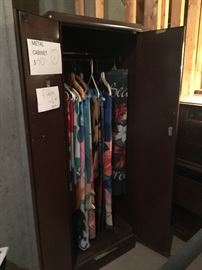 LOTS OF GARDEN FLAGS!