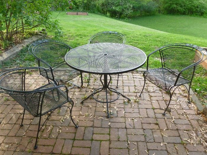 Woodard Patio Furniture