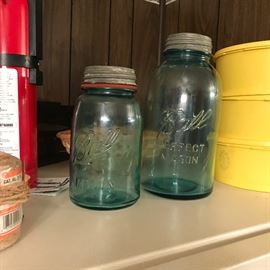 Very nice old mason jars. Great color. Large size.