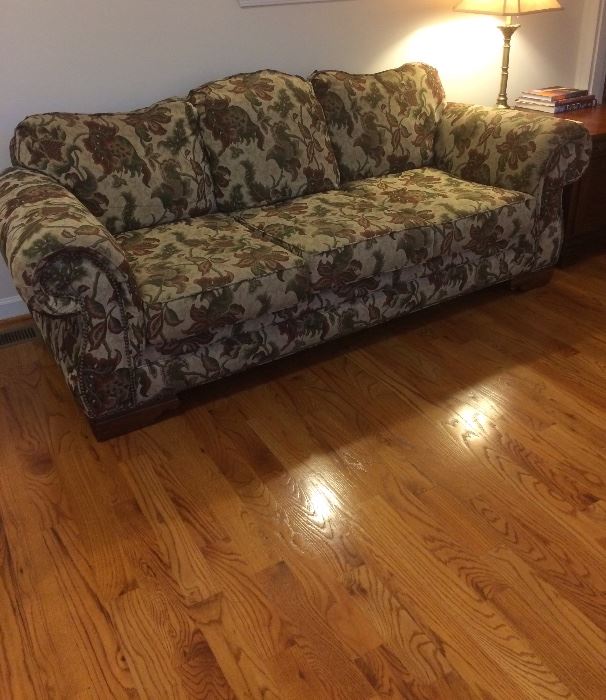 Broyhill sofa (have two in this style) 