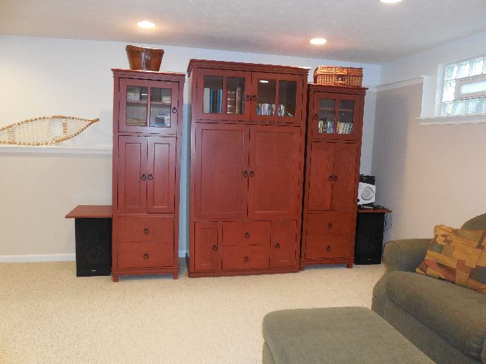 Cherry color.  Lots of storage.  Tallest piece is 80" tall,