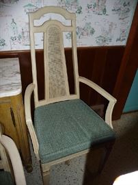 DINING CHAIR