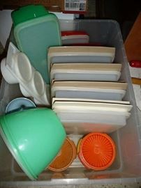 TUPPERWARE