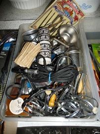 KITCHEN UTENSILS