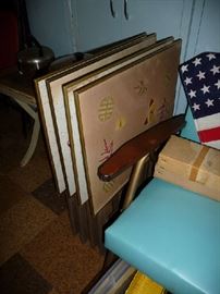 FOLDING TV TRAYS