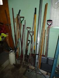 GARDEN TOOLS