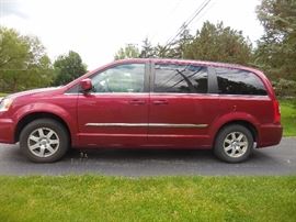 2011 Chrysler Town Country Stow and Go. 56,570 Miles. LOADED. $10,800.