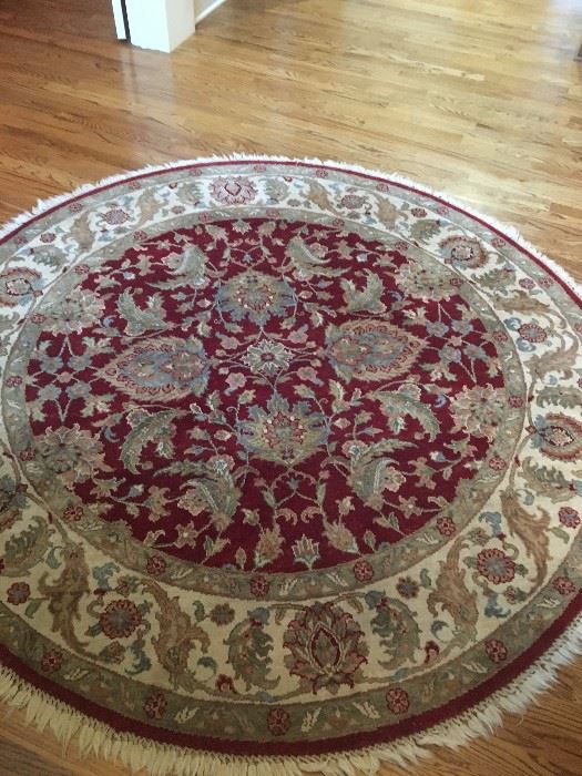 Round entry rug