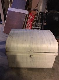 Metal trunk (closed)