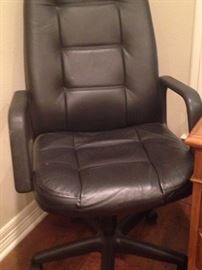 Black office chair