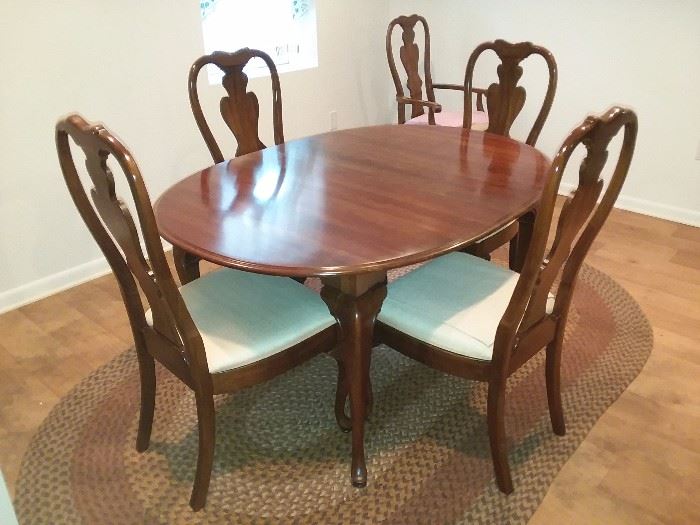 Cherry Dining Table & 6 Chairs + 2 Leaves