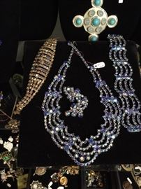 Hattie Carnegie, Juliana, Hobe, etc.