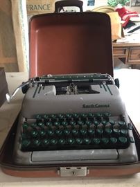 "Smith Carona" Typewriter