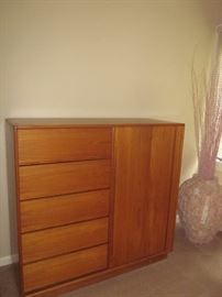 Dyrlund Teak Chest of Drawers 