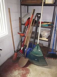 Lawn Tools 