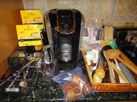 Keurig Coffee pot, Kitchen utensils 