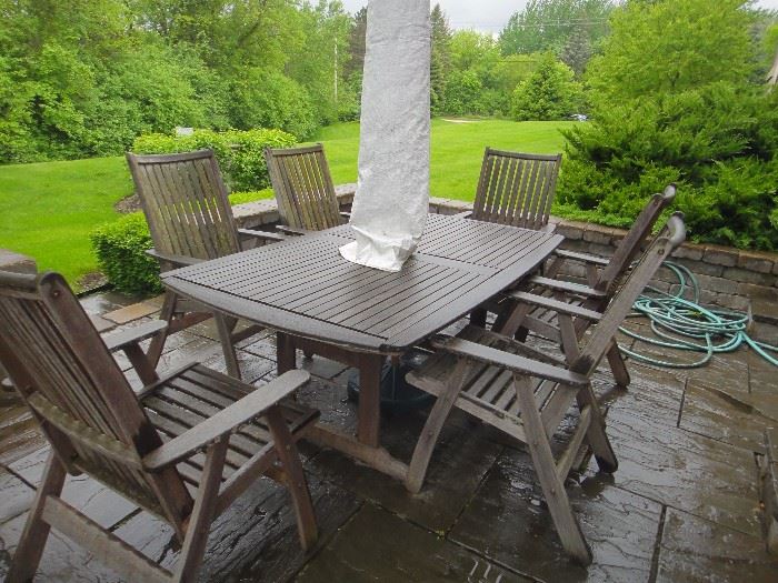 Teak Patio Table & chairs, Jensen and Jarrah teak patio set, Sunbrella Cushions 