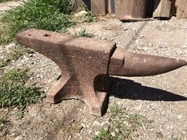 Junaita Anvil. Maybe made by Hay Budden